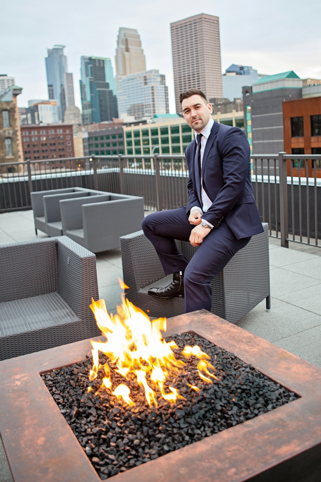 Modern Fire Pit Lounge