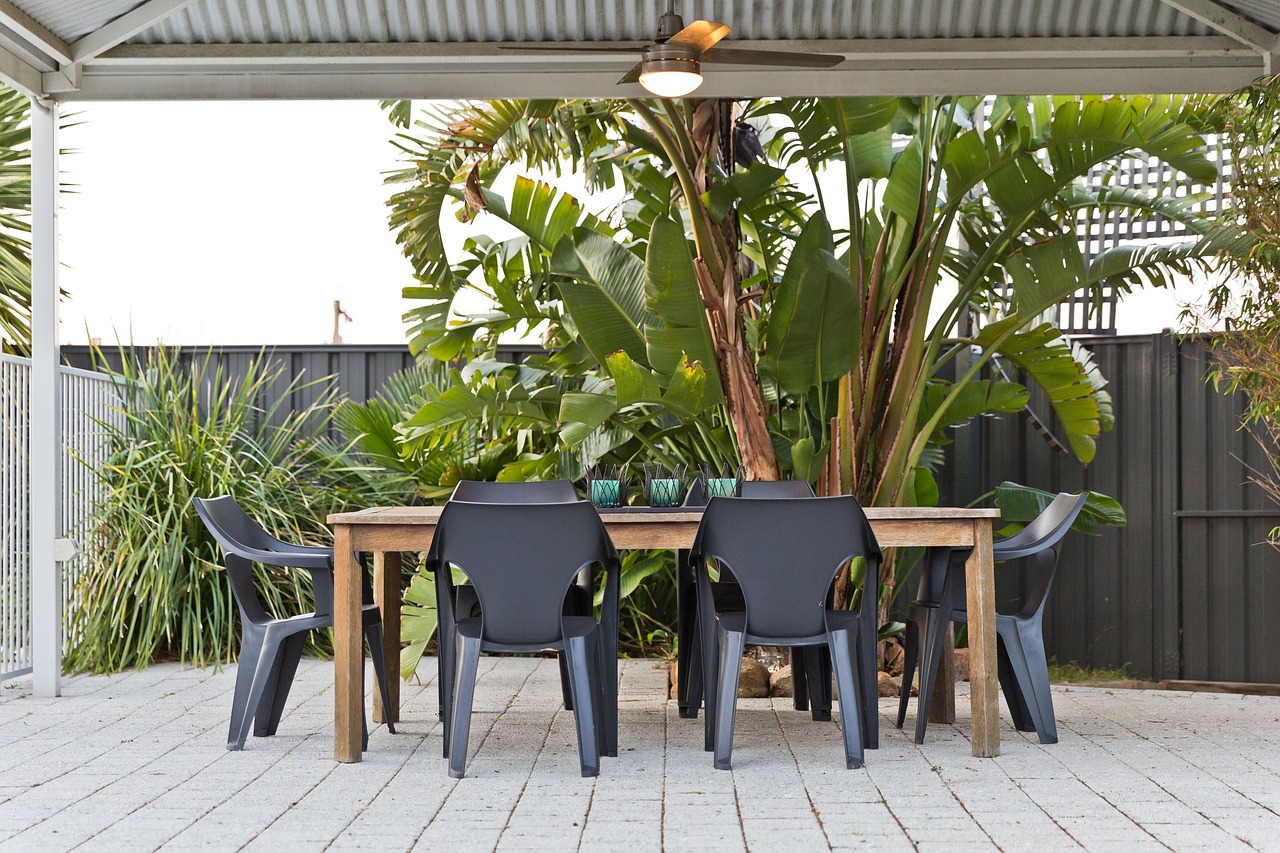 Alfresco Dining with Pergola